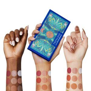 TRESLÚCE BEAUTY La Flor de México Palette Eyeshadow NWT Brand New